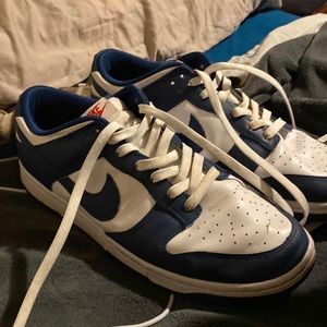 Nike Dunks Low